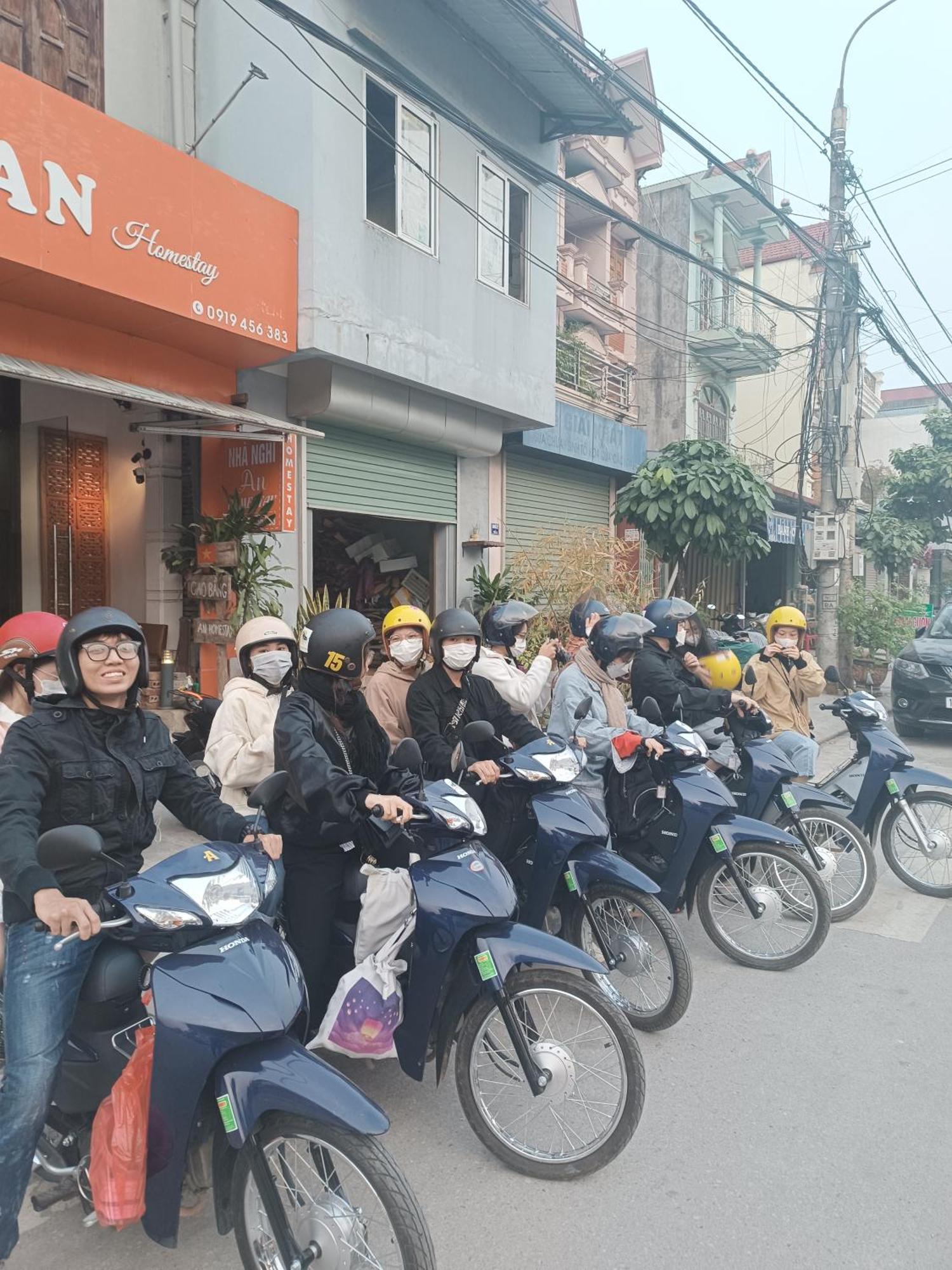 An Homestay & Hostel Motorbikes & Tours 高平 外观 照片