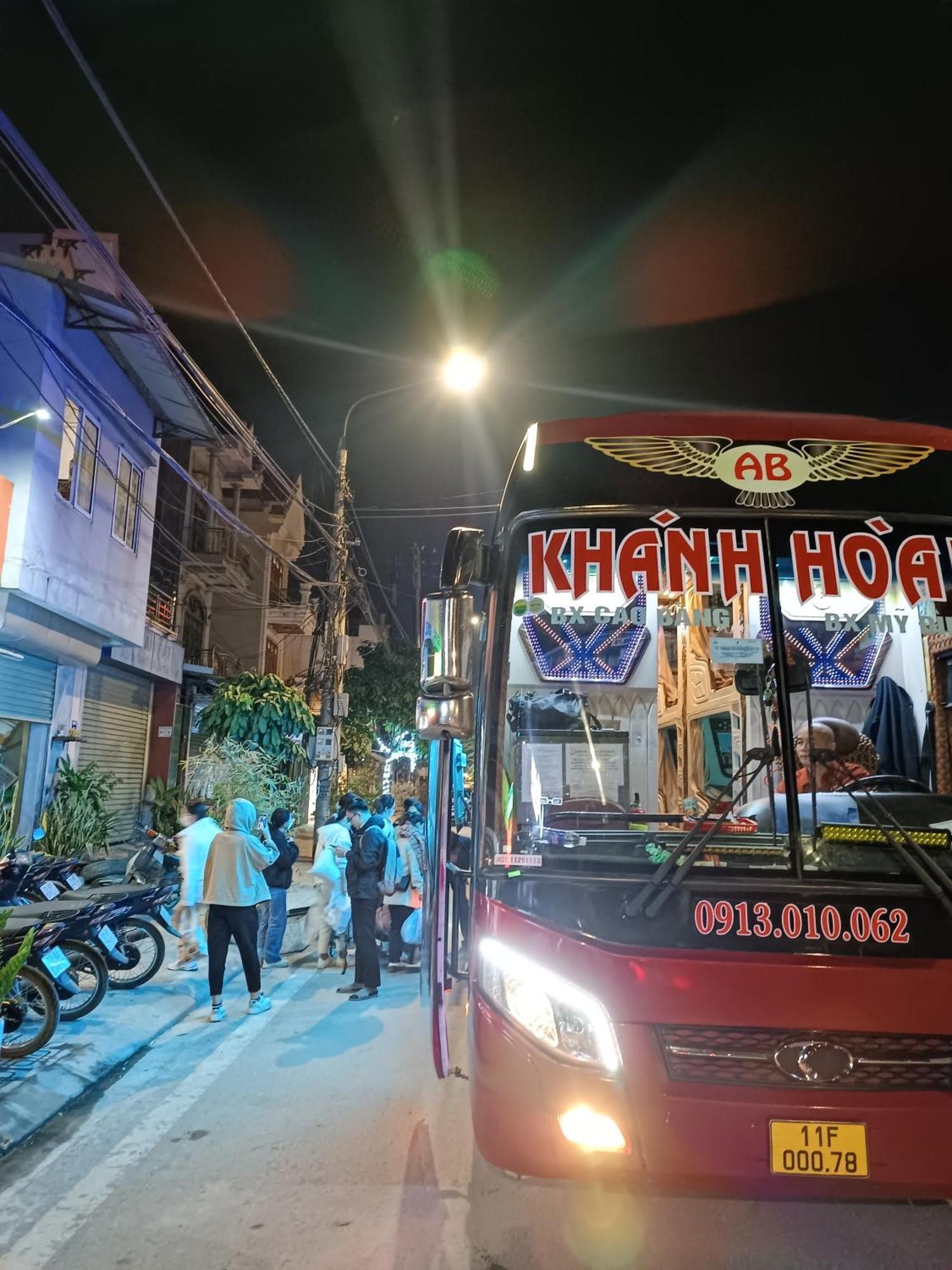 An Homestay & Hostel Motorbikes & Tours 高平 外观 照片