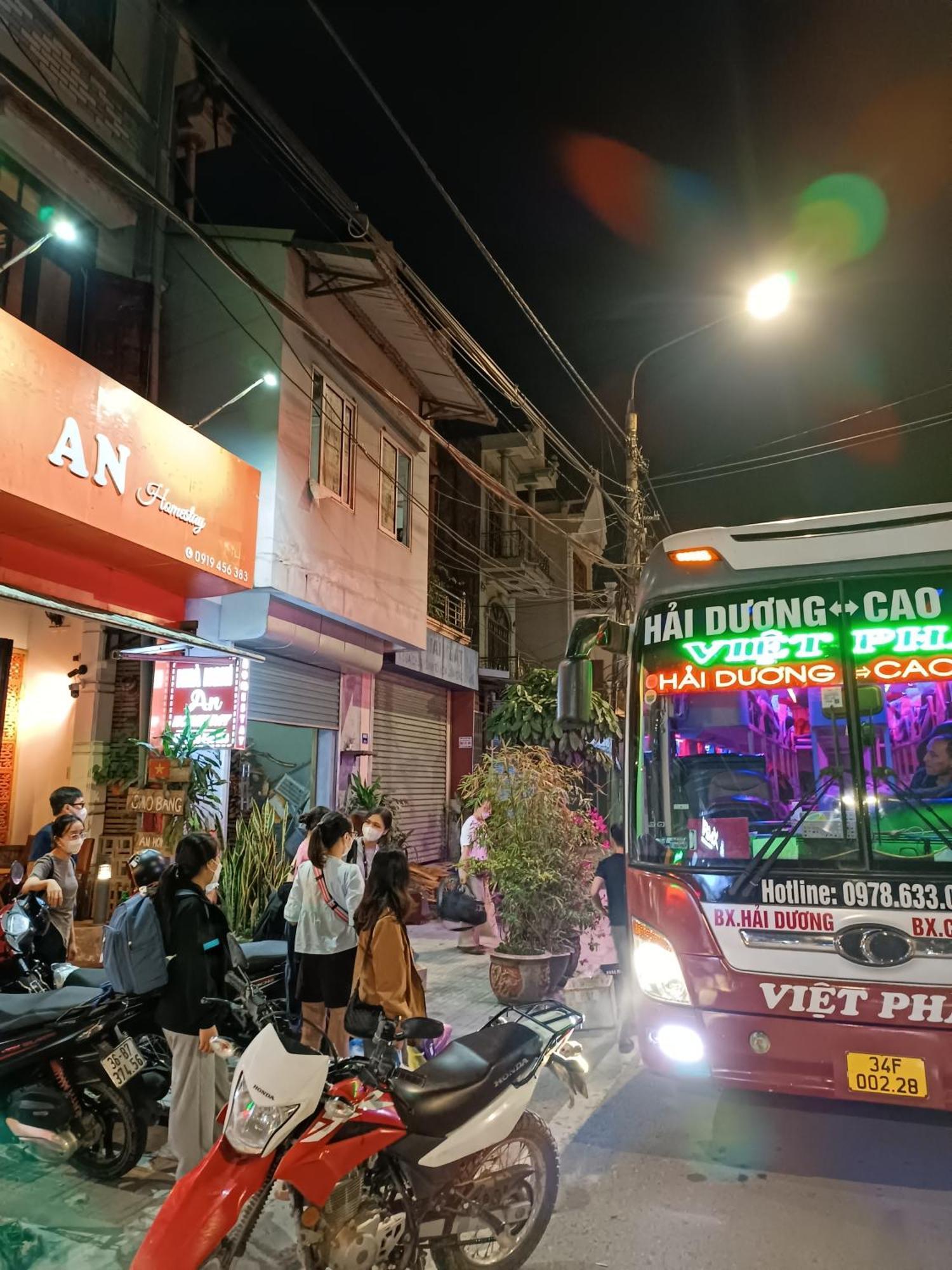 An Homestay & Hostel Motorbikes & Tours 高平 外观 照片